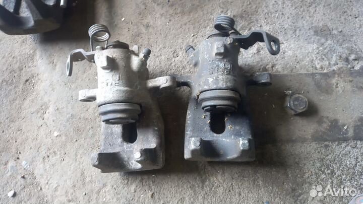 Суппорт Пежо 308