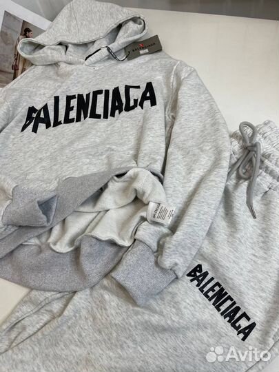 Костюм спортивный женский