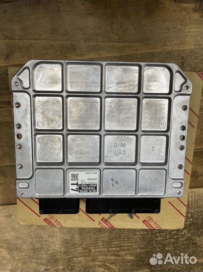 Блок управления двигателем Toyota RAV4