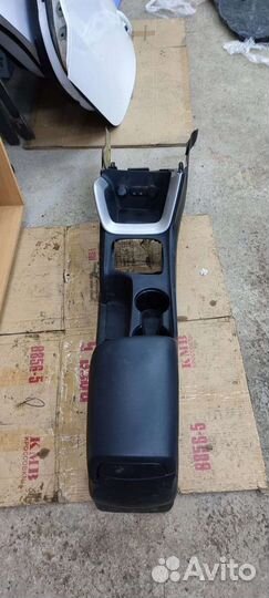 Подлокотник центральная консоль Kia Ceed 2 JD