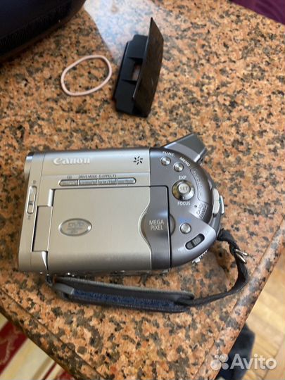 Видеокамера canon pal DC10