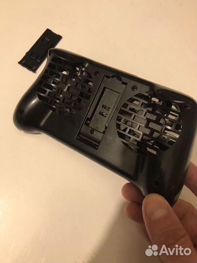 Геймпад для смартфона с 2 вентиляторами qumo