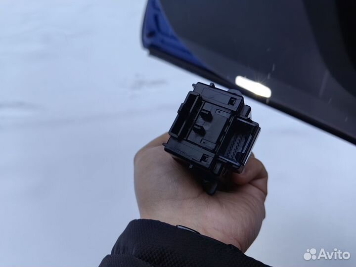 Подрулевой переключатель toyota camry 70/75