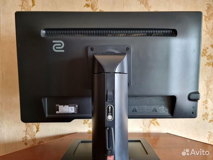 Игровой монитор 24