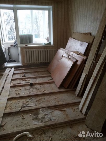Демонтаж полов, стен, перегородок, плитки