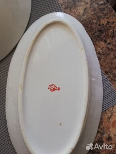 Блюдо, салатник, селедочница Дулево