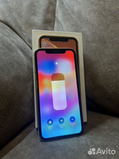 iPhone Xr, 64 ГБ