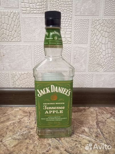 Бутылка из-под Jack Daniels