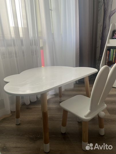 Детский стол и стульчик