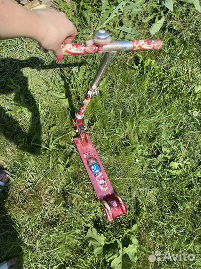 Самокат трехколесный