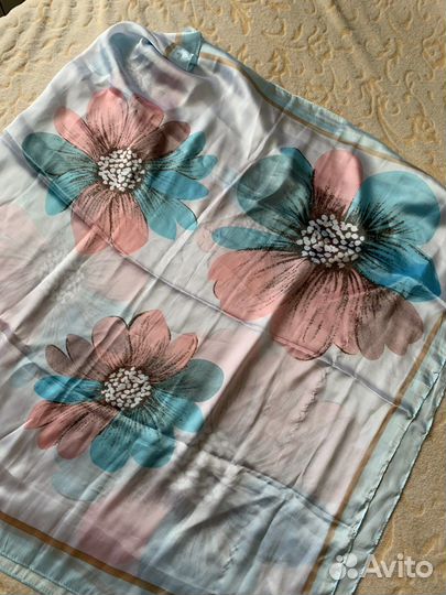 Женские шарфы и платки