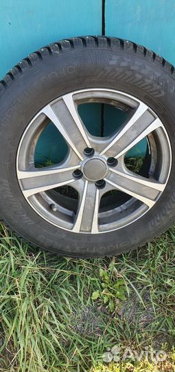 Комплект зимних колес Renault Sandero