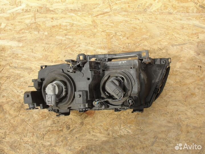 Фара правая BMW E46 дорест