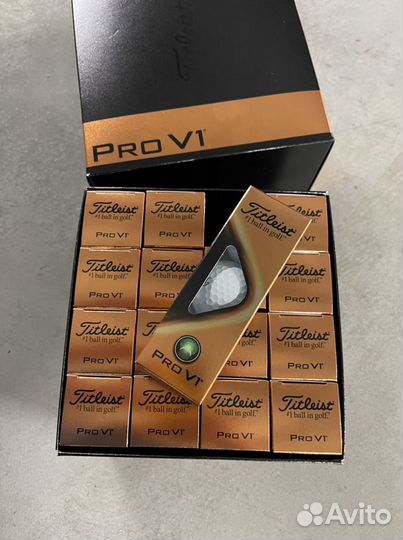 Подарочный набор мячей Titleist Pro V1 48штук