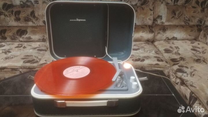 Винтажный.Проигрыватель