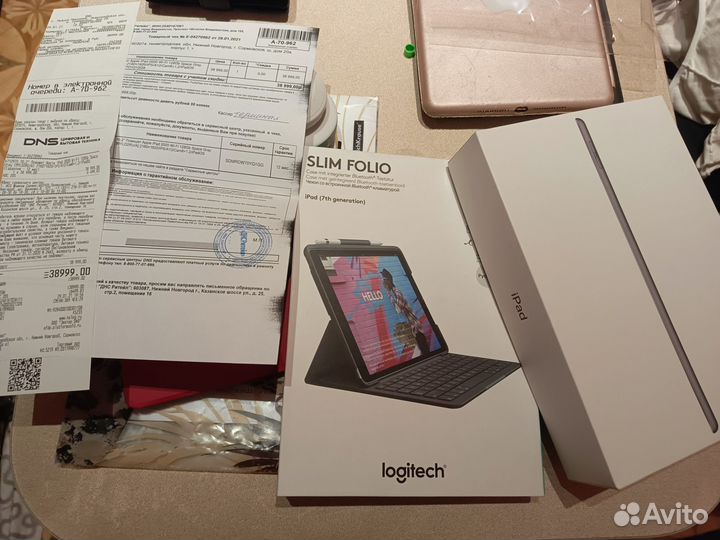 iPad 8th 10.2 2020 128gb Wi-Fi+клавиатура Logitech
