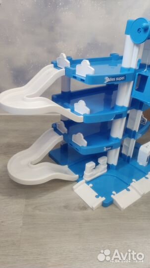 Трек гараж парковка