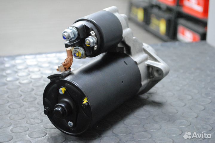 Генератор BMW X5 E70, X6 E71, E60, E90 3.0 Diesel