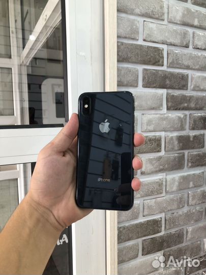 iPhone Xs, 64 ГБ