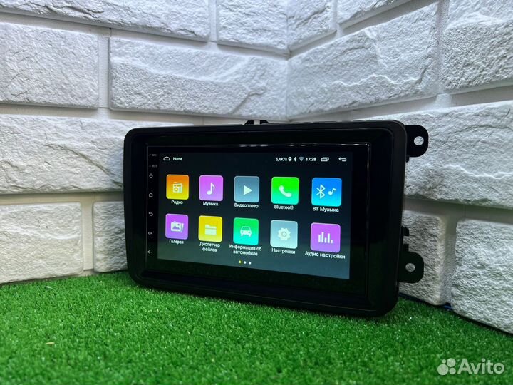 Штатная магнитола Volkswagen Passat 7