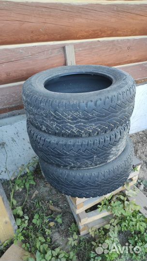 Continental ContiCrossContact AT 215/65 R16