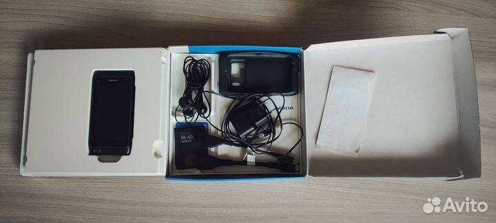 Смартфон Nokia N8-00