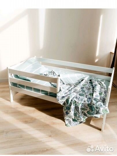 Детская кровать с бортом 160х80см