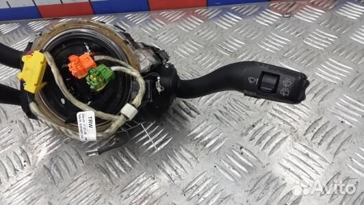 Переключатель поворотов и дворников (стрекоза) audi Q7 (7UK03Q801)