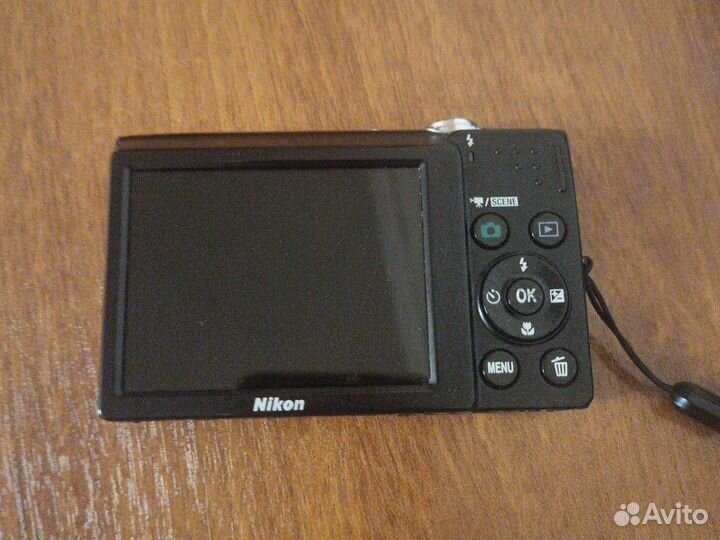 Фотоаппарат Nikon CoolpixS2500