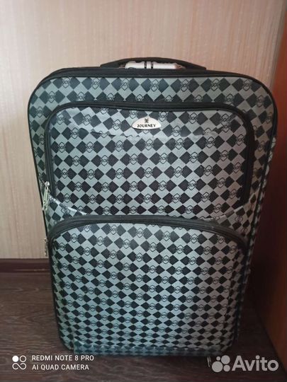 Чемодан на колесах