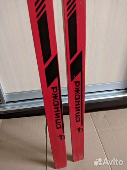 Новые беговые лыжи 205 см