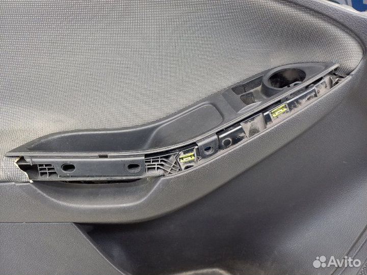 Обшивка двери передней левой Ford Focus 3 MK3 1.6