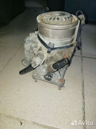 Кран управления тормозами Renault 5010361585