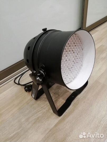 Светодиодный прожектор Involight LED PAR64 RGB