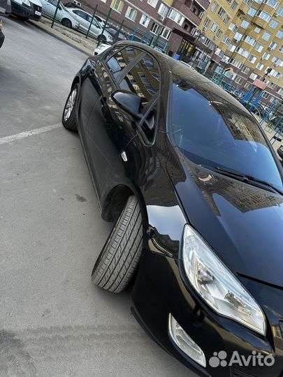 Opel Astra 1.6 AT, 2010, 215 000 км