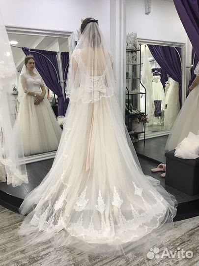 Свадебное платье