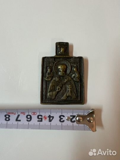 Старинная нательная иконка