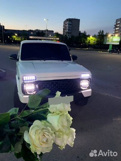 LADA 4x4 (Нива) 1.7 МТ, 2003, 100 000 км