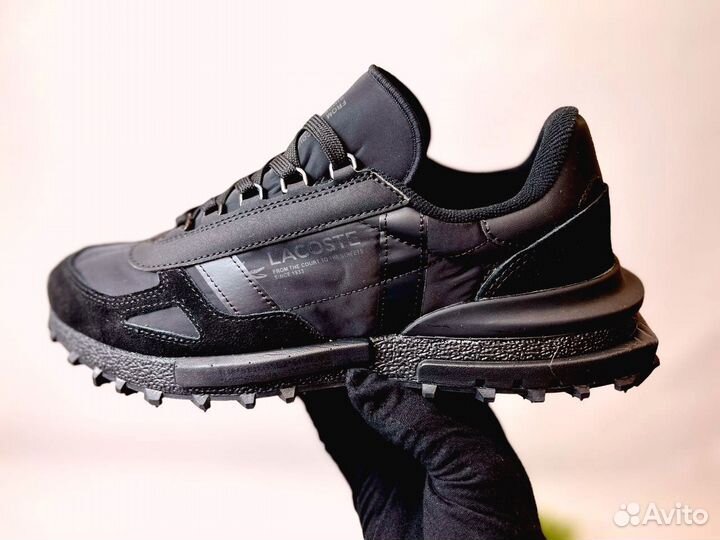 Кроссовки Lacoste эргономичные