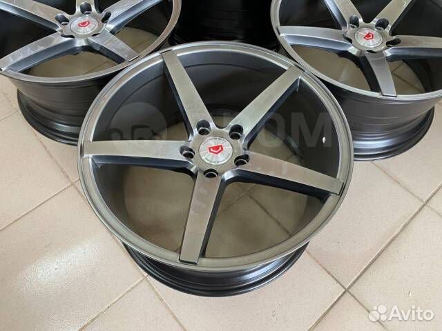 Vossen Диски новые отличного качества r18