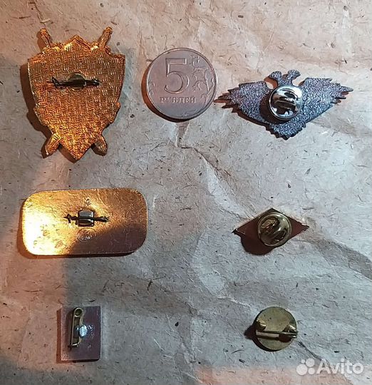 Значки знаки жетоны СССР России