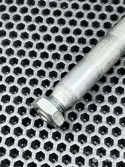 Передняя ось Yamaha YZ 450F 2006-2007