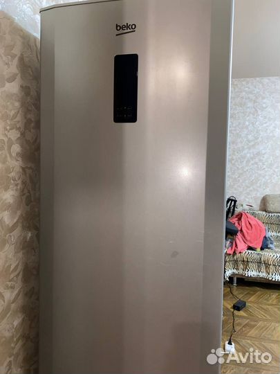 Холодильник бу Beko