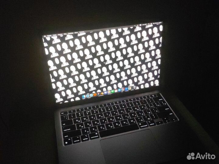 Macbook air 13 m1 8/512