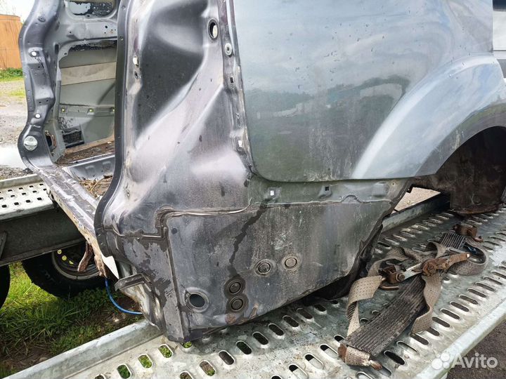 Задняя панель Mitsubishi Outlander xl