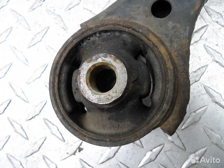 Рычаг задний левый нижний Hyundai Santa Fe 2 CM