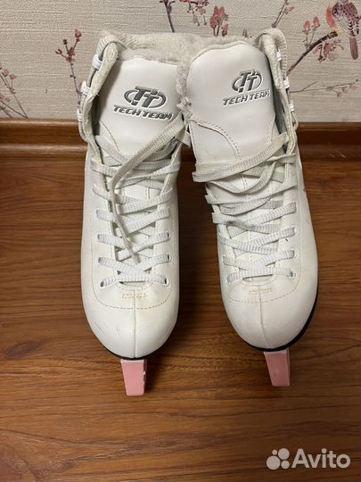 Коньки фигурные женские 40 размер