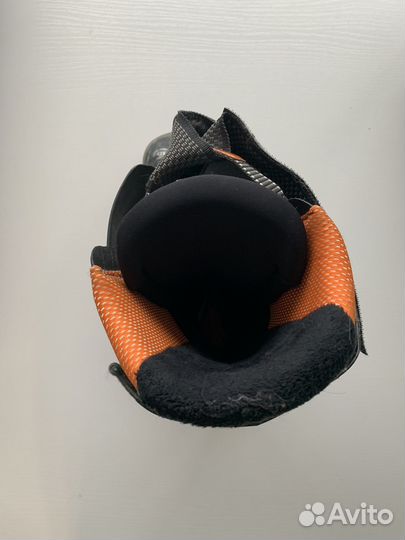 Спортивные ботинки