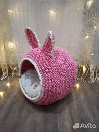 Лежанка для кошечки