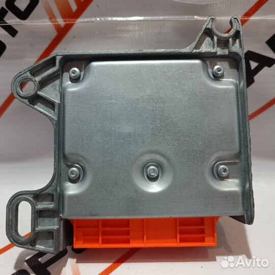 Блок управления подушками безопасности Nissan